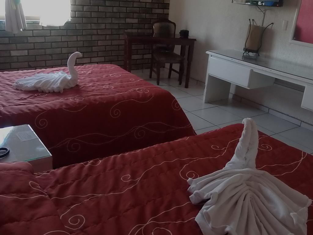Hotel Raldos Inn Саламанка Екстериор снимка