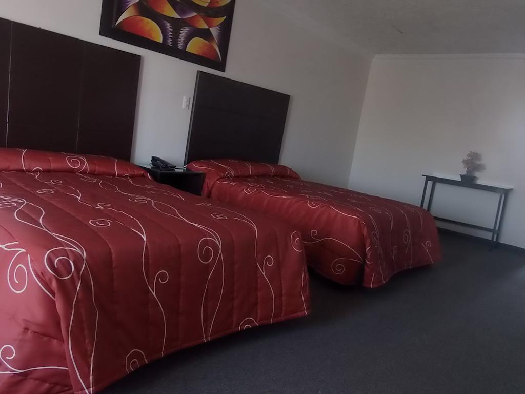 Hotel Raldos Inn Саламанка Екстериор снимка