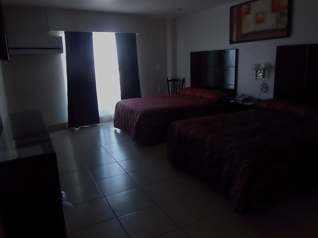 Hotel Raldos Inn Саламанка Екстериор снимка