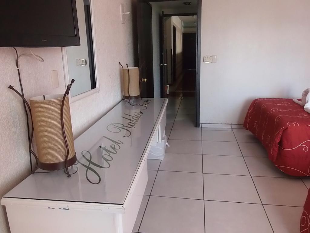 Hotel Raldos Inn Саламанка Стая снимка