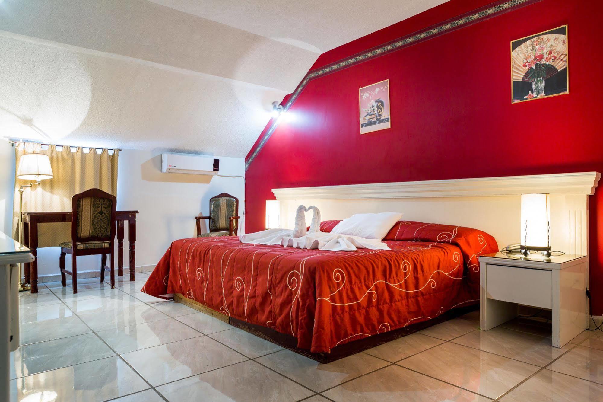 Hotel Raldos Inn Саламанка Екстериор снимка