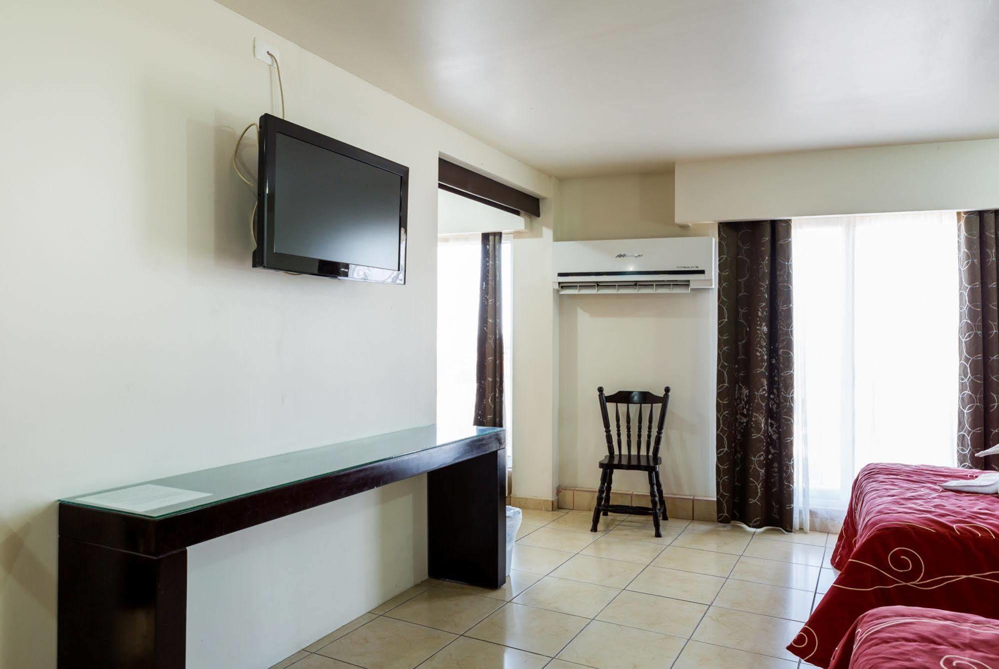 Hotel Raldos Inn Саламанка Екстериор снимка